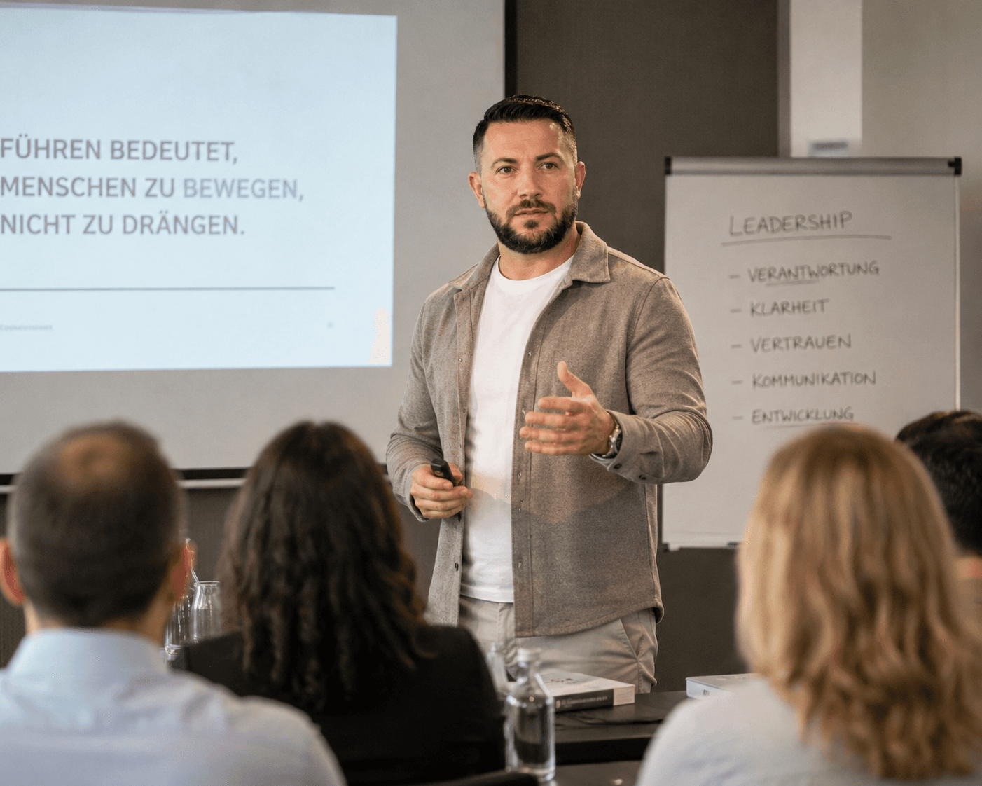 Constantin Bobic als Trainer und Sparringspartner